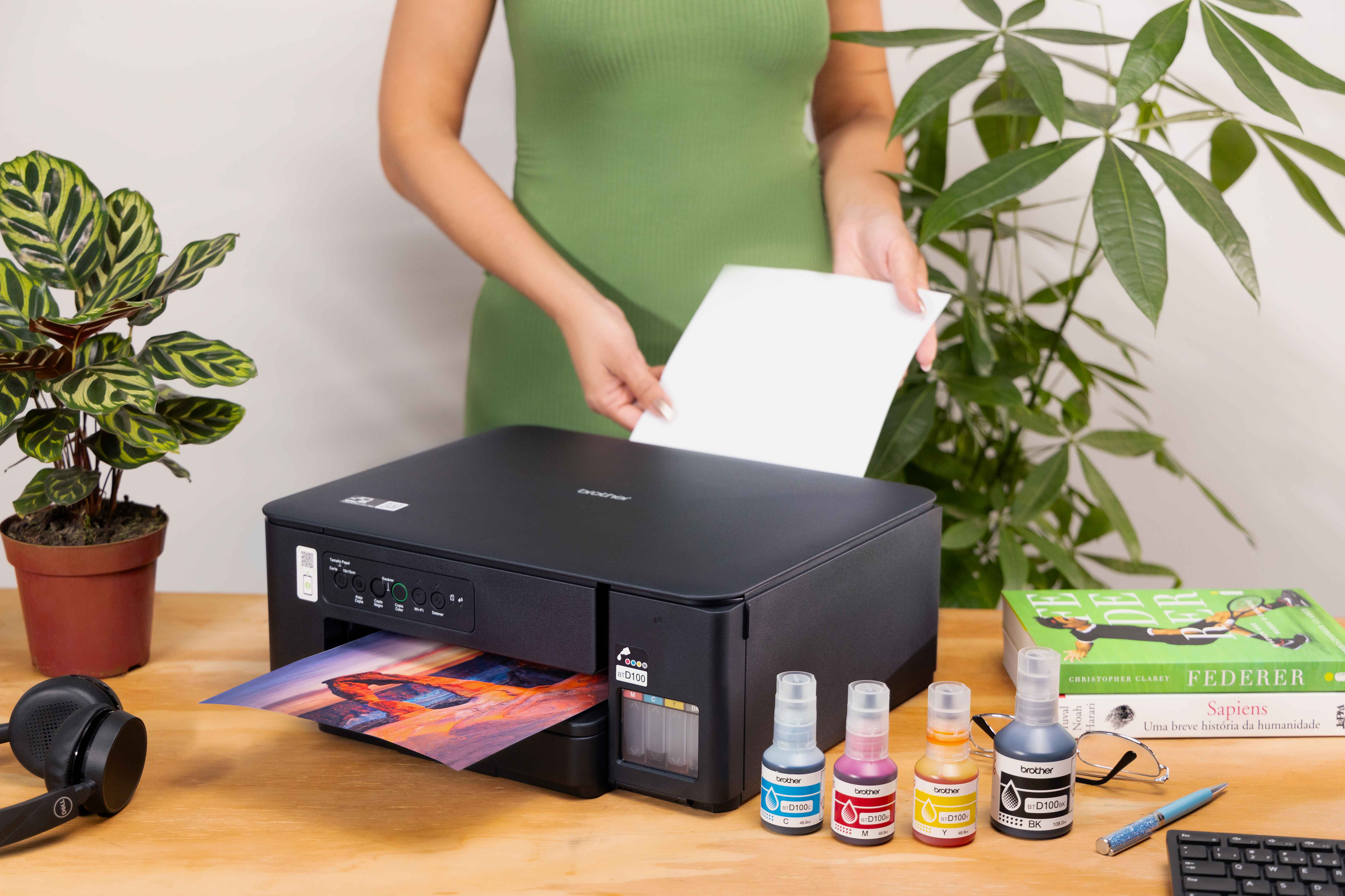 Impresora 3 en 1 de inyección de tinta a color DCP-T430W de la serie InkBenefit Tank de Brother con impresión inalámbrica, , small